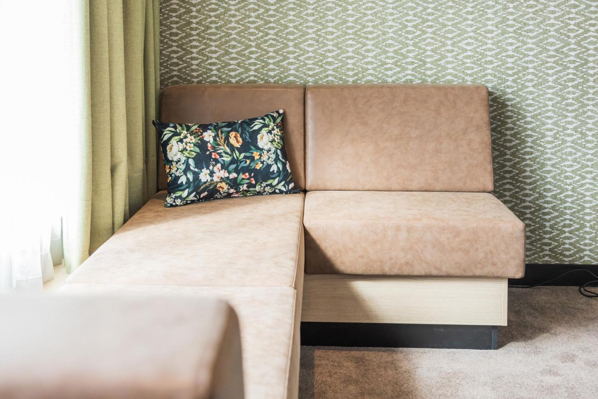 Van Der Valk Hotel Duesseldorf Екстериор снимка