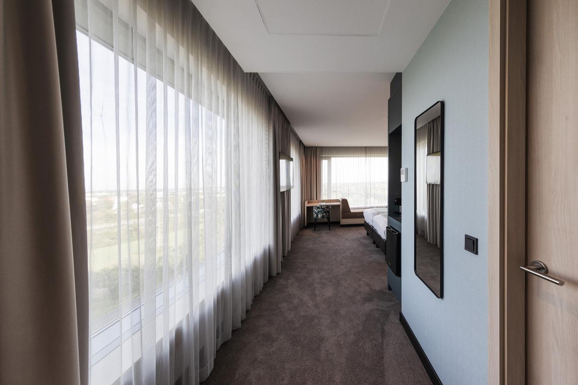 Van Der Valk Hotel Duesseldorf Екстериор снимка