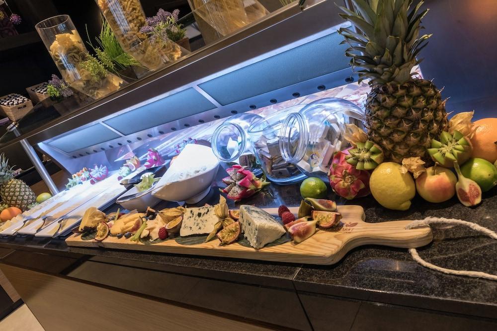 Van Der Valk Hotel Duesseldorf Екстериор снимка