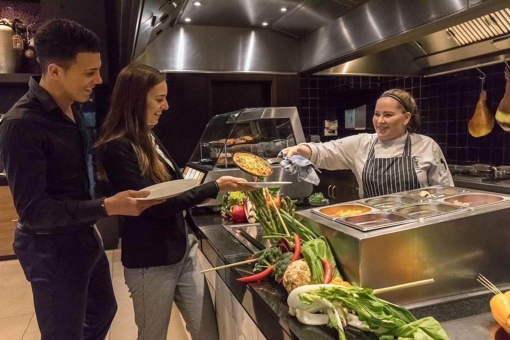 Van Der Valk Hotel Duesseldorf Екстериор снимка